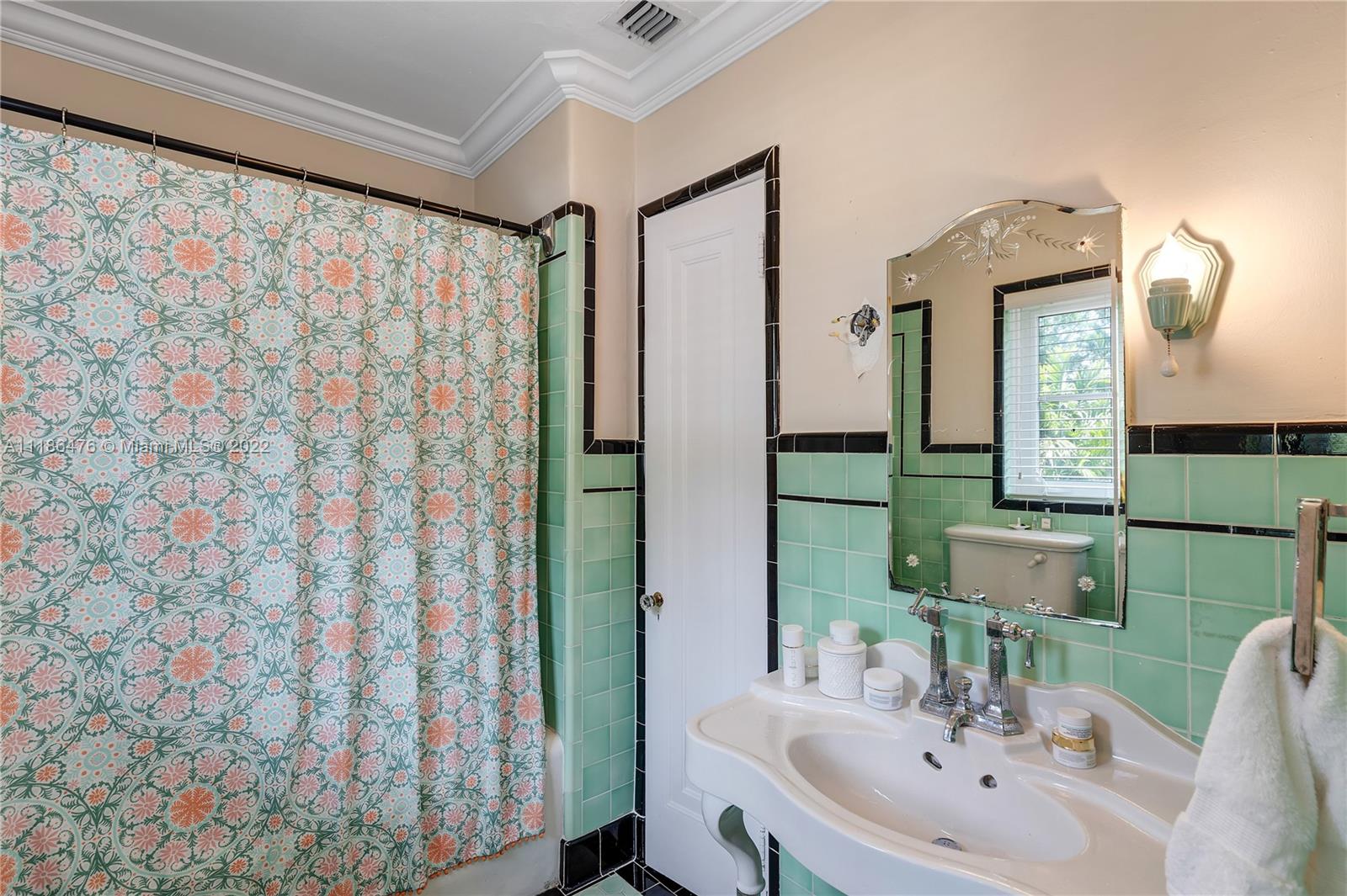 MIAMI SHORES SEC 1 AMD - Residential