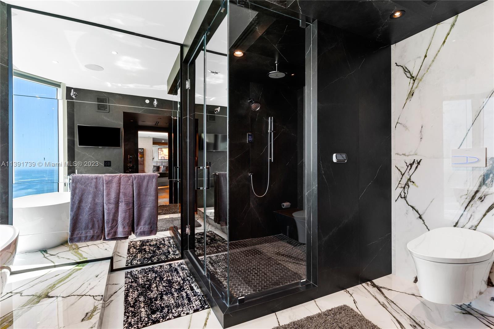 PORTOFINO TOWER CONDO - Residential