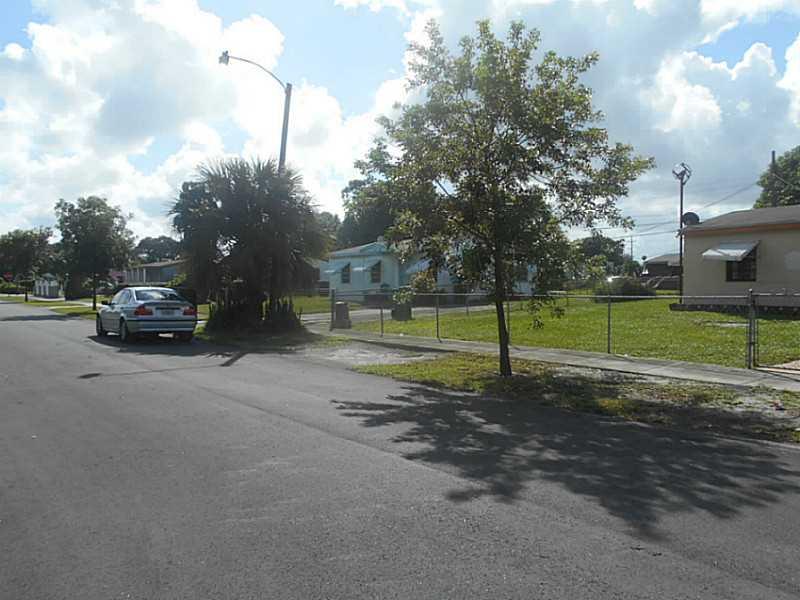 BUNCHE PARK 1ST ADDN - Residential