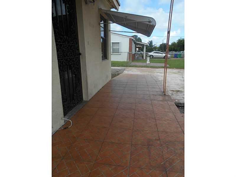 BUNCHE PARK 1ST ADDN - Residential