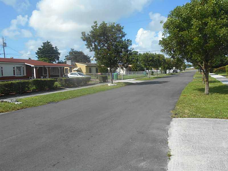 BUNCHE PARK 1ST ADDN - Residential