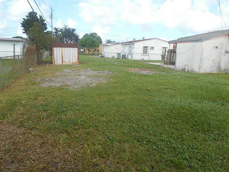 BUNCHE PARK 1ST ADDN - Residential