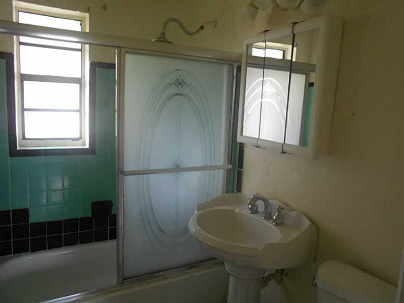 BUNCHE PARK 1ST ADDN - Residential