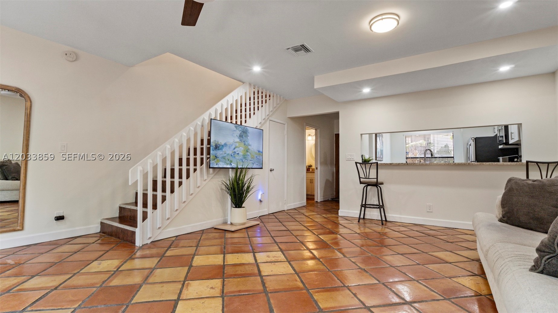 CORAL SHORES - Residential