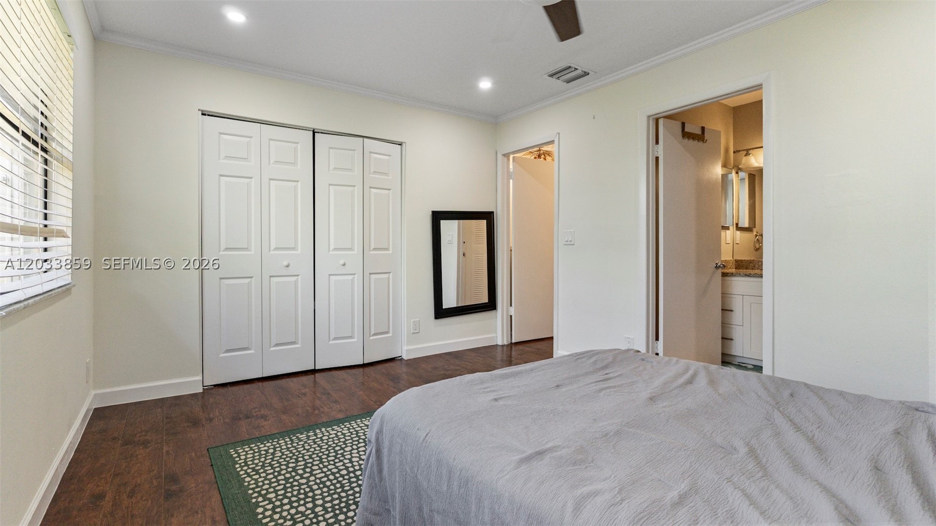 CORAL SHORES - Residential