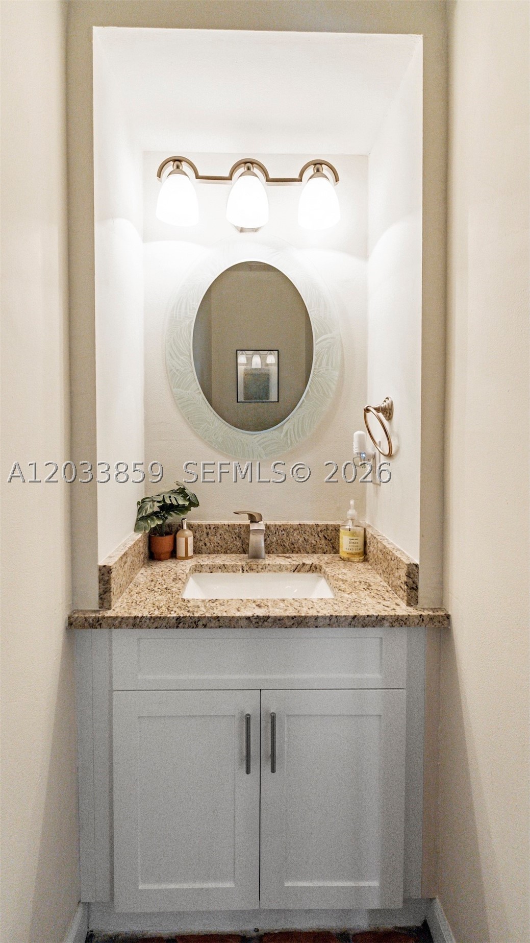 CORAL SHORES - Residential