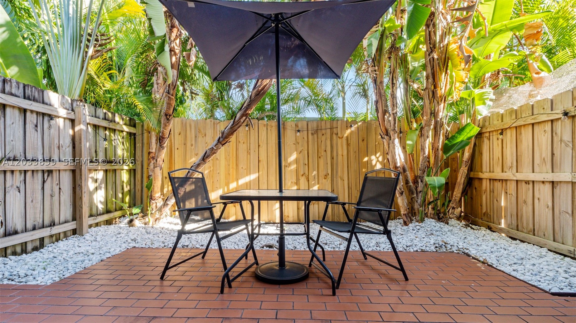 CORAL SHORES - Residential