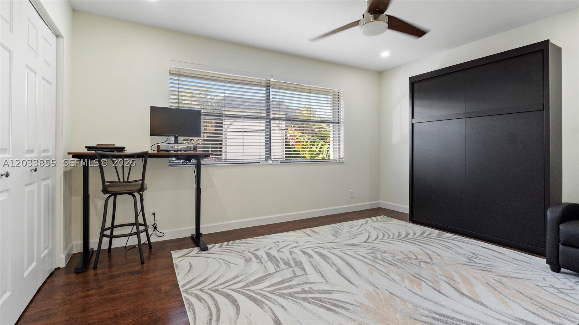 CORAL SHORES - Residential