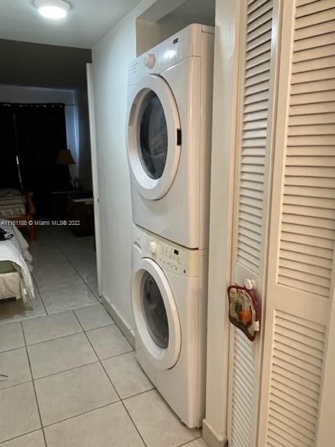 WESTCHESTER POINT CONDO - Residential