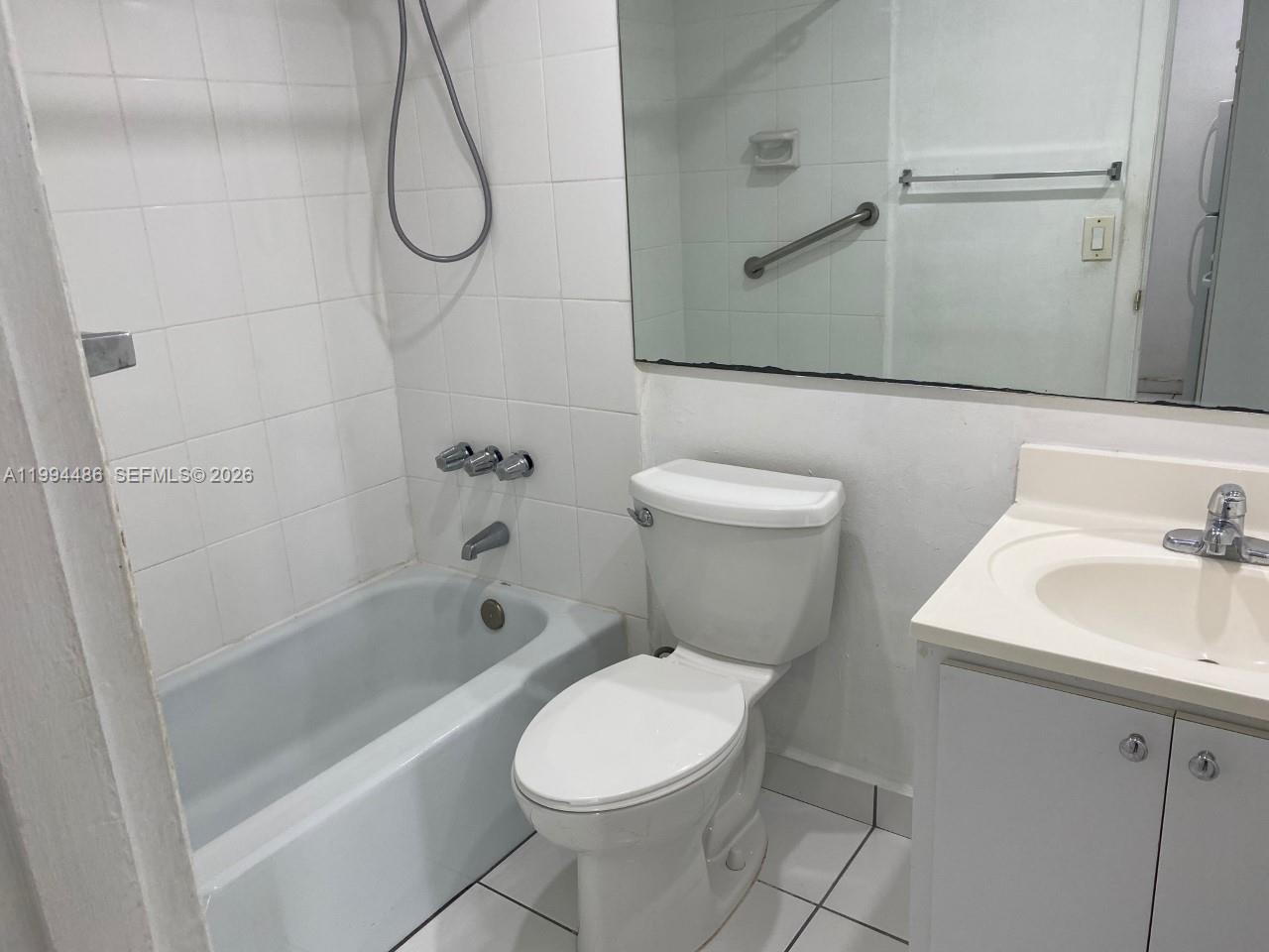SPANISH TRACE CONDO - Residential Lease