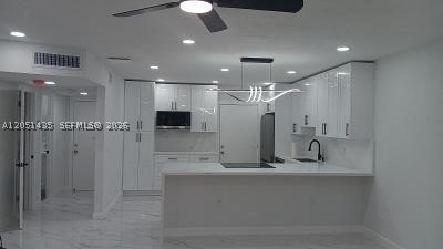 CASTLE APARTMENTS 16 COND - Residential