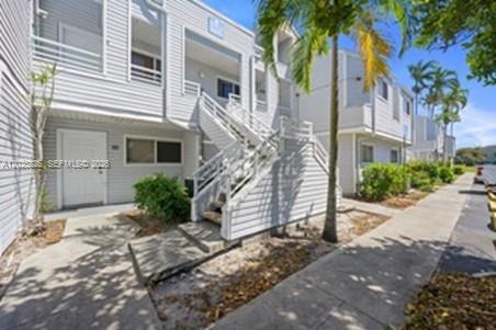 Spacious 2-bedroom, 1-bath condo located in Oakland Park. Unit 204 features a functional layout with good natural light and a convenient location near major roads, shopping, and dining. Currently rented for $1,925 and tenant-occupied. Please do not disturb tenants. Showings by appointment only NO FHA approved