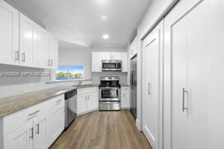 SUMMER LAKE - Residential