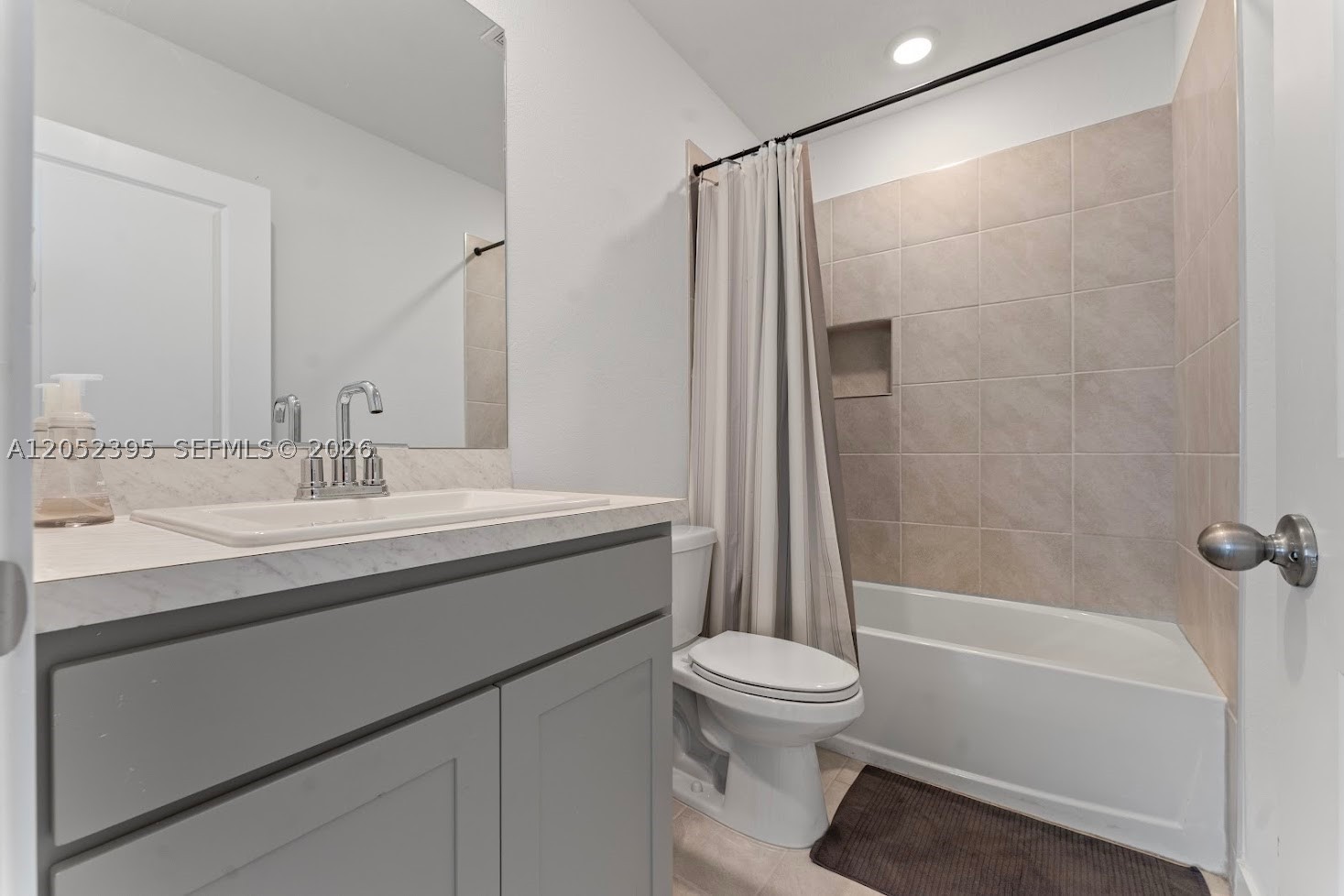 HIGHLAND OAKS - Residential