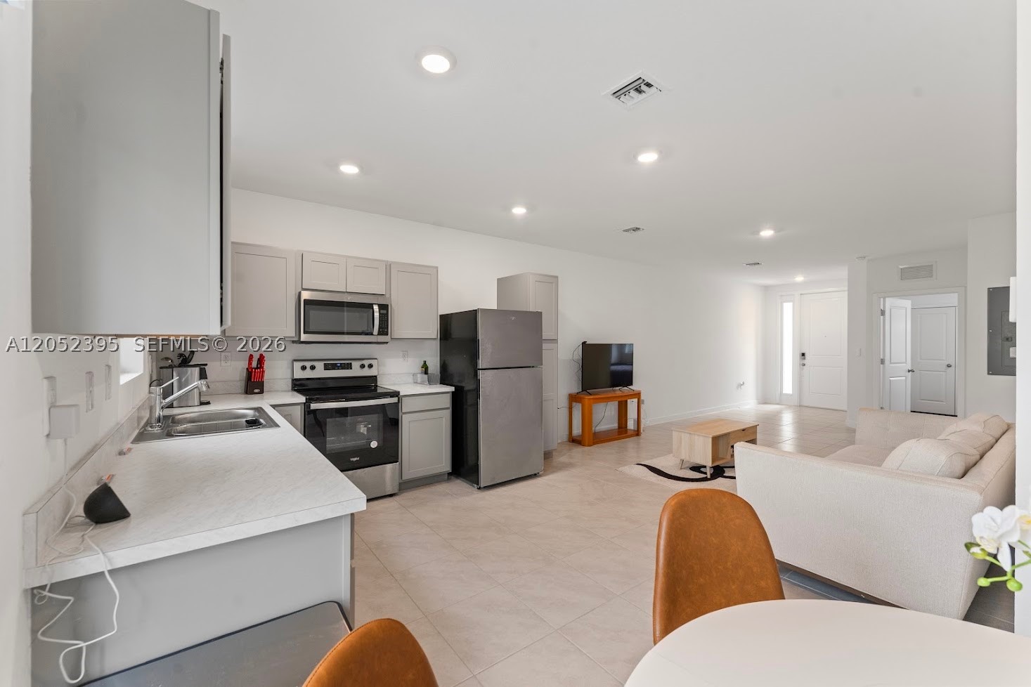 HIGHLAND OAKS - Residential