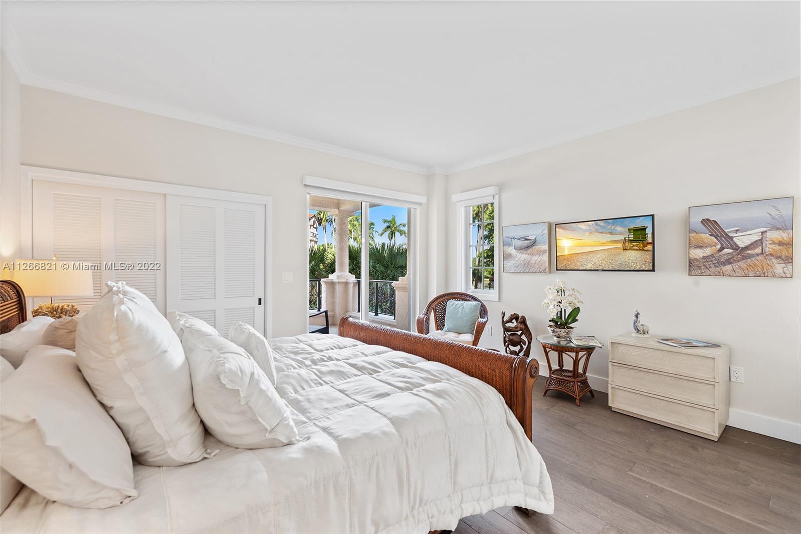 OCEANSIDE AT FISHER ISLAN - Residential