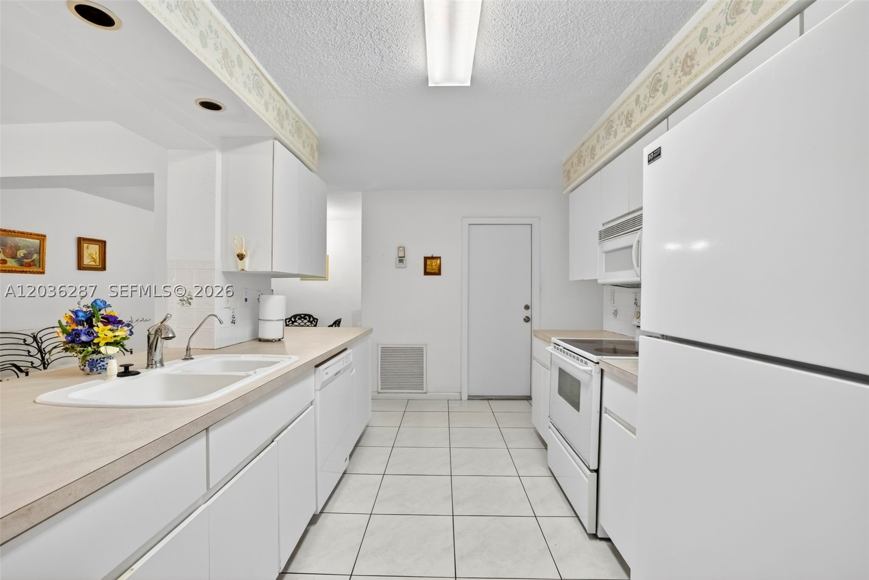 WESTWOOD COMMUNITY - Residential