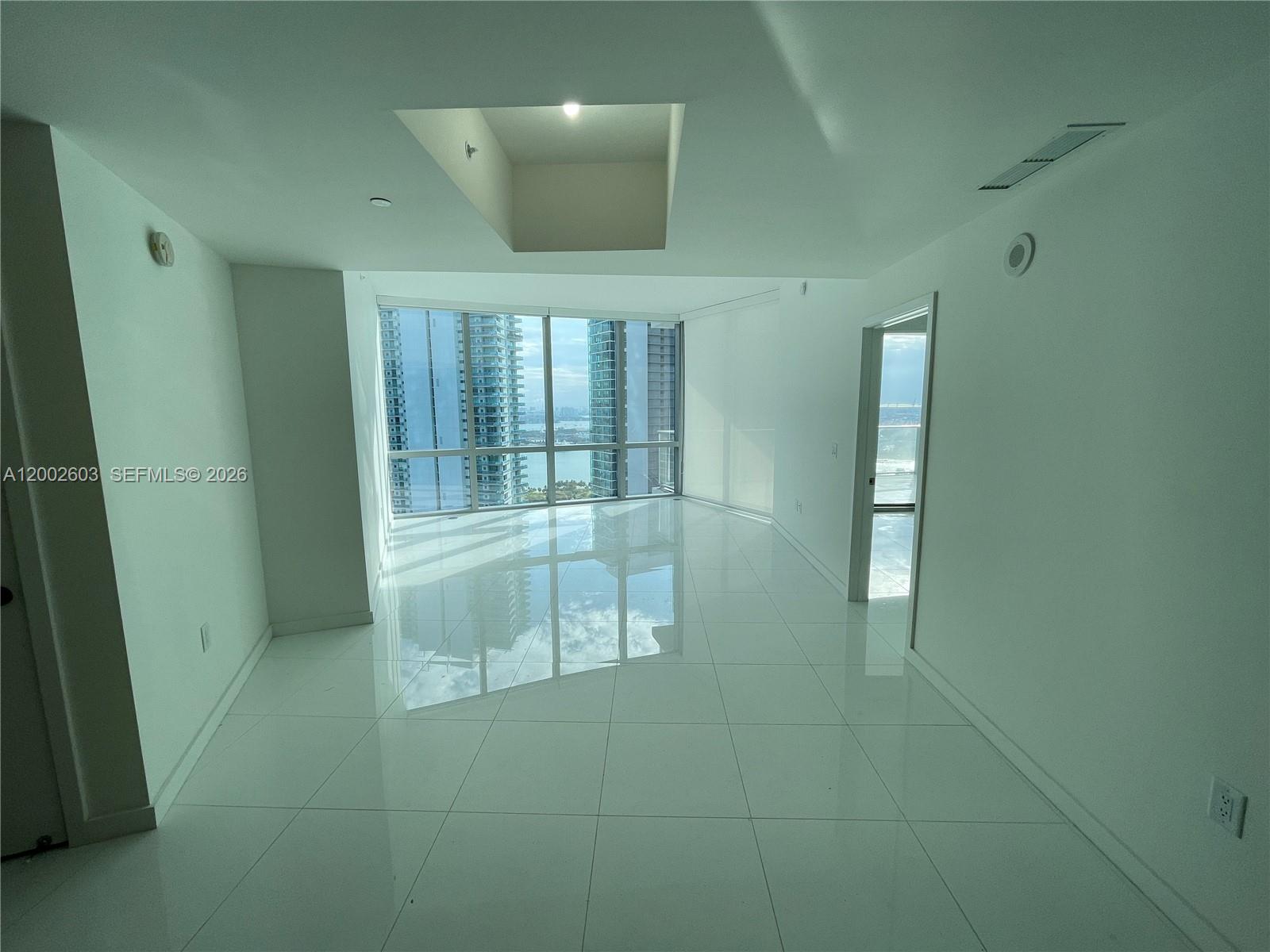 PARAMOUNT MIAMI - Residential
