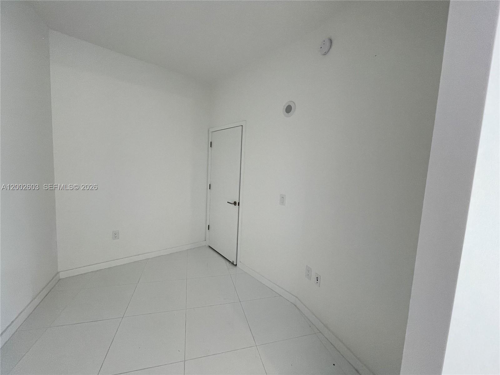 PARAMOUNT MIAMI - Residential