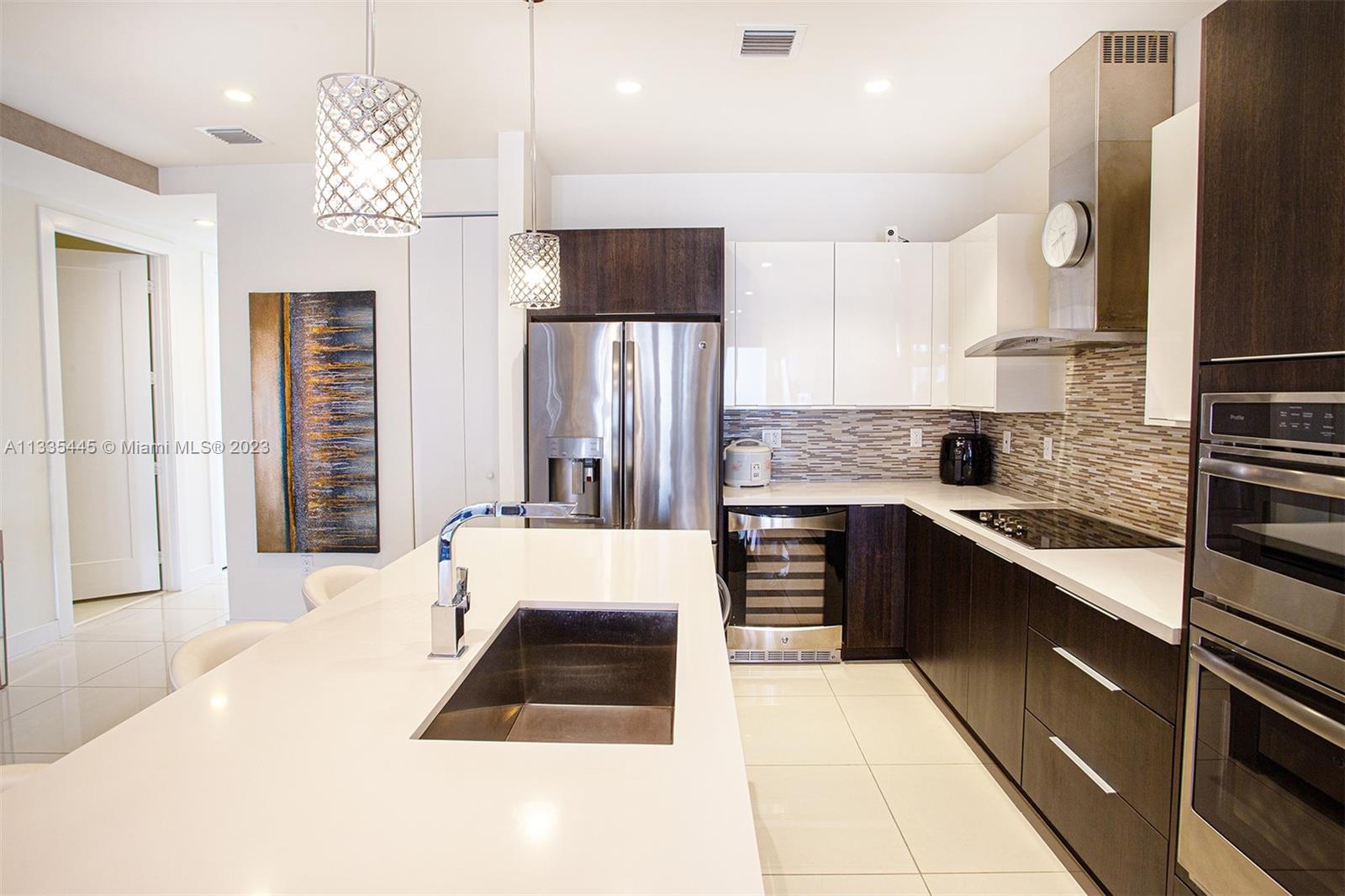 LANDMARK AT DORAL CONDO N - Residential