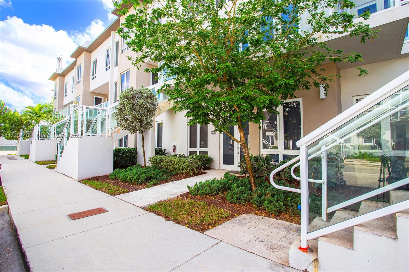 LANDMARK AT DORAL CONDO N - Residential