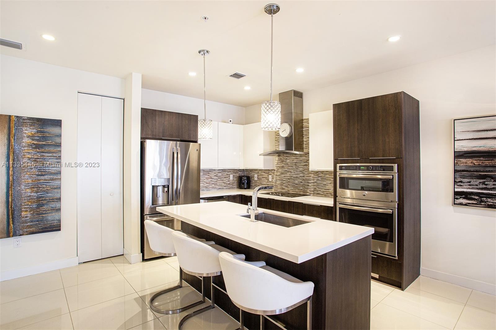 LANDMARK AT DORAL CONDO N - Residential