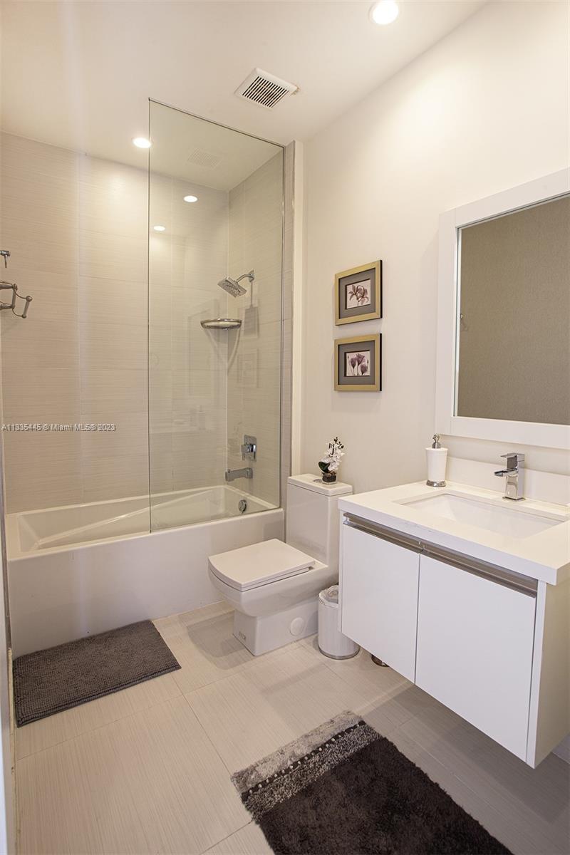 LANDMARK AT DORAL CONDO N - Residential