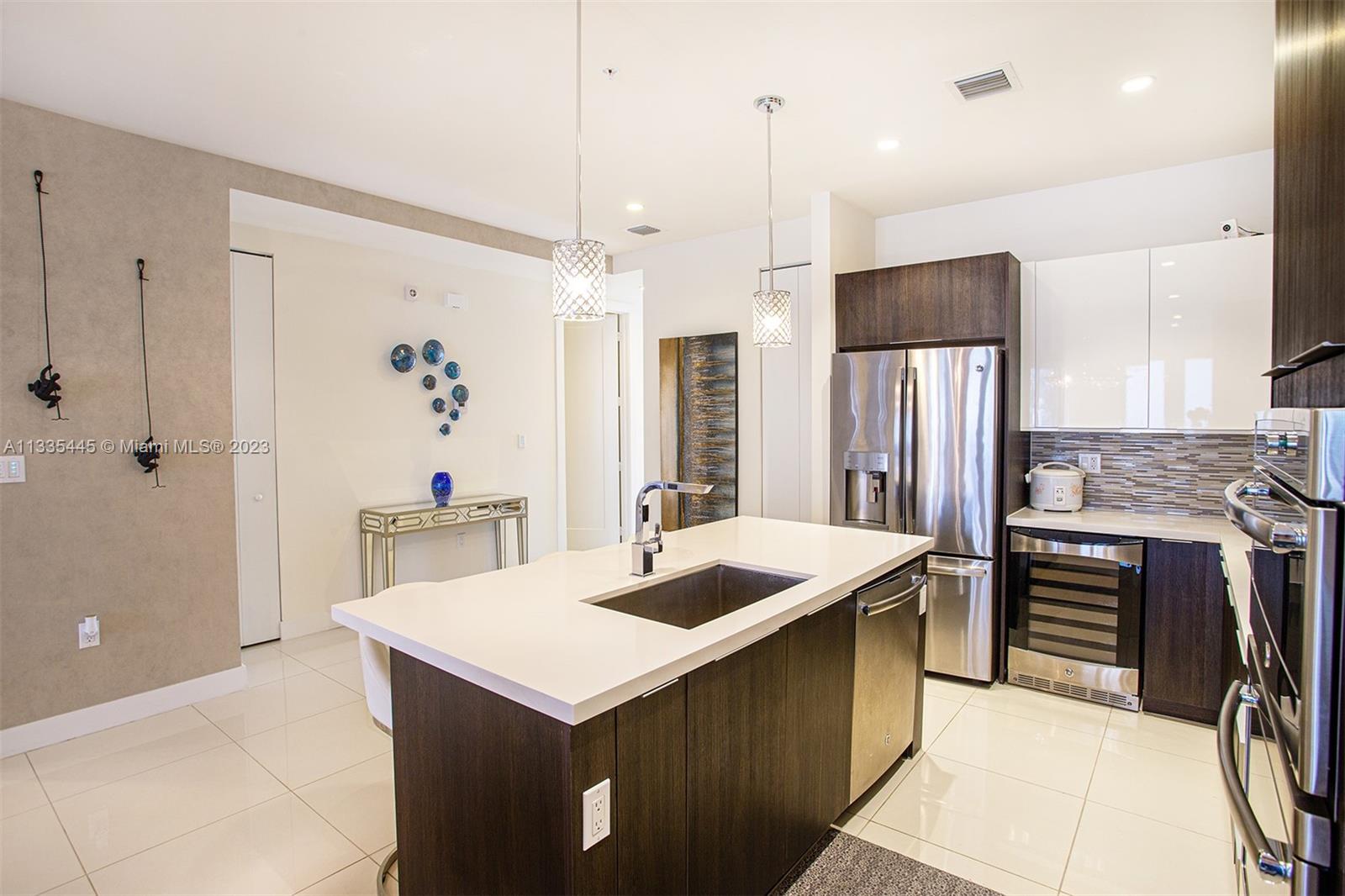 LANDMARK AT DORAL CONDO N - Residential