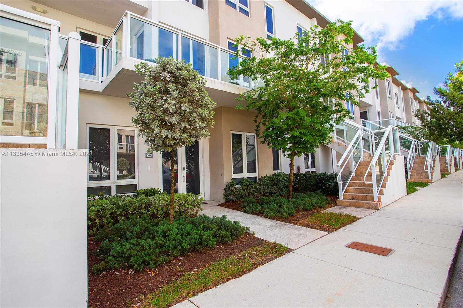 LANDMARK AT DORAL CONDO N - Residential