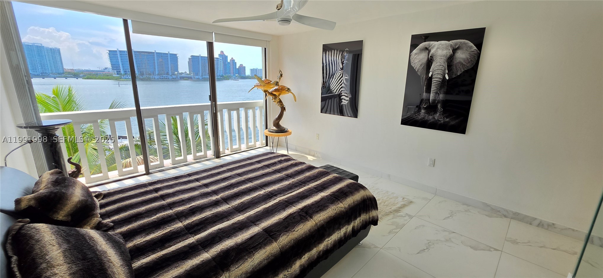 EDEN ROC CONDO - Residential