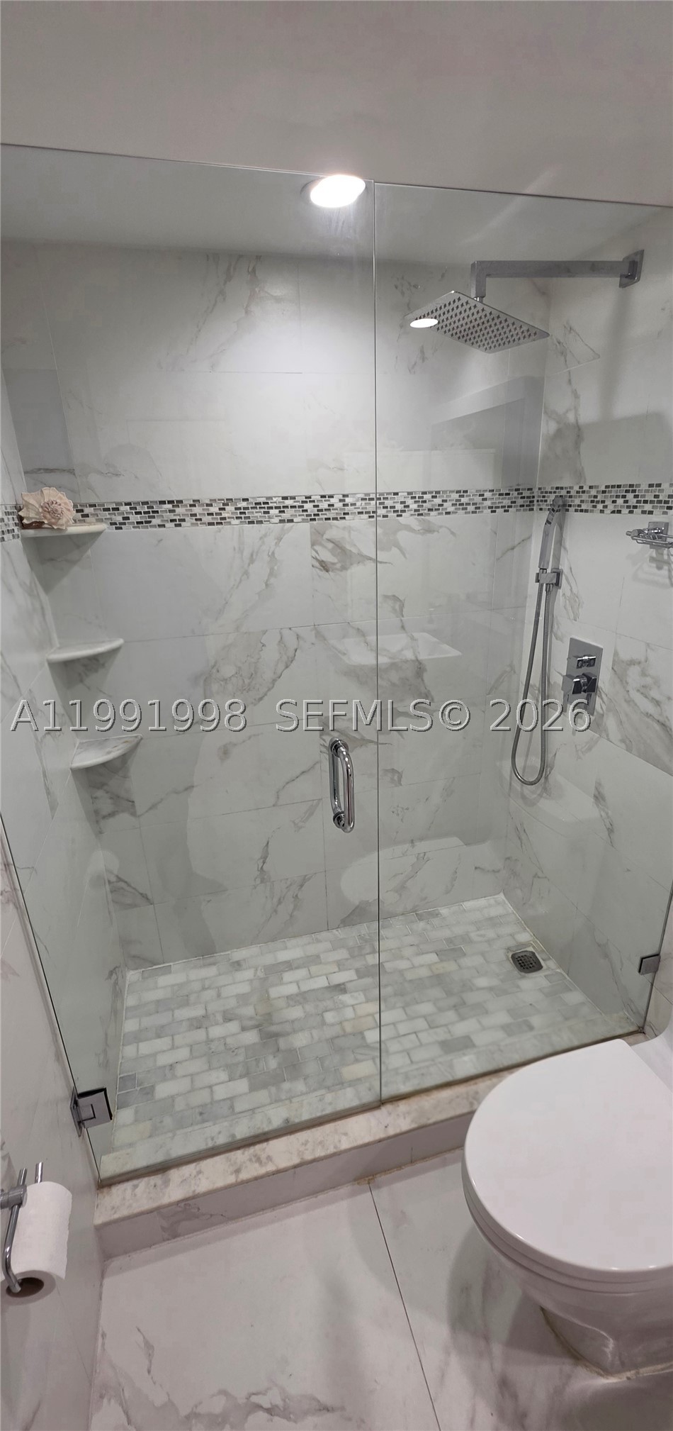 EDEN ROC CONDO - Residential