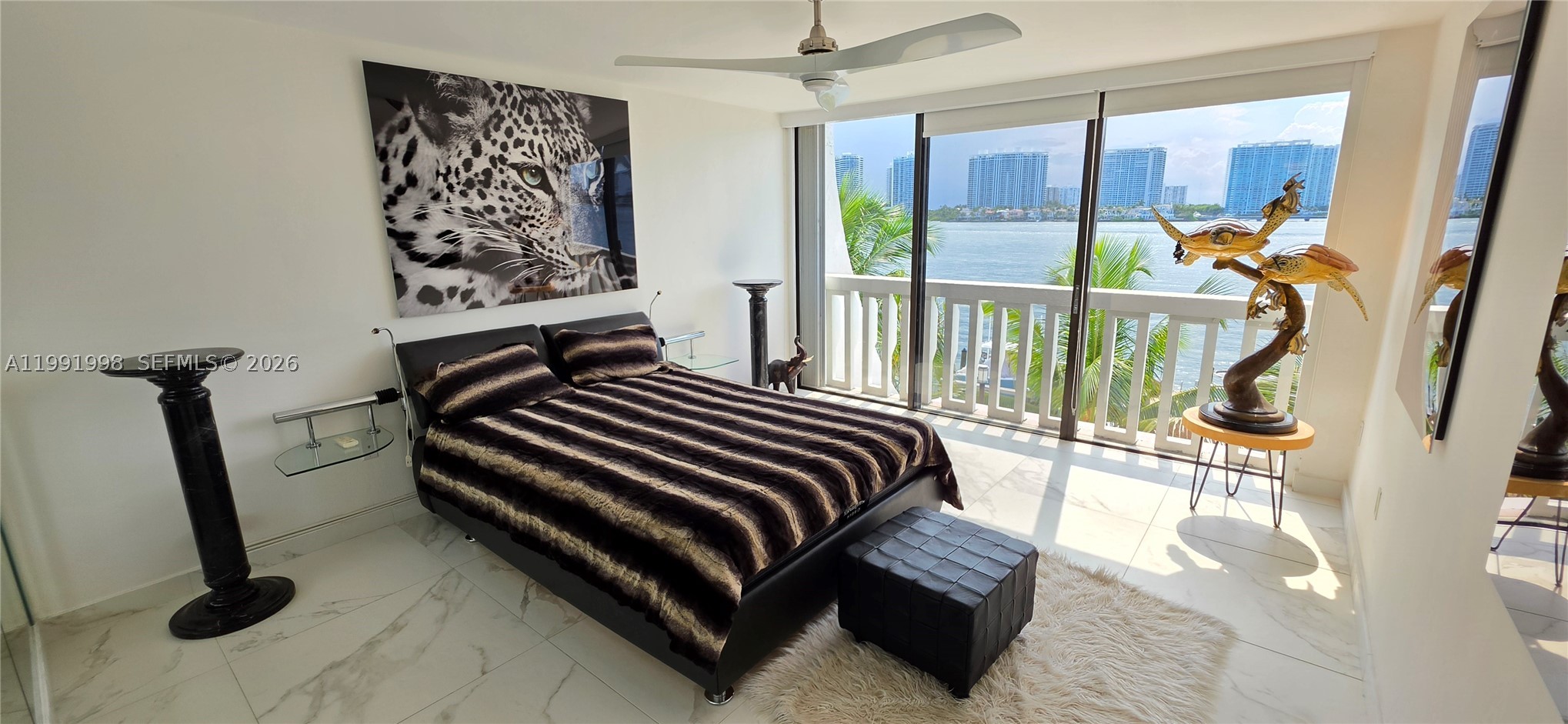 EDEN ROC CONDO - Residential