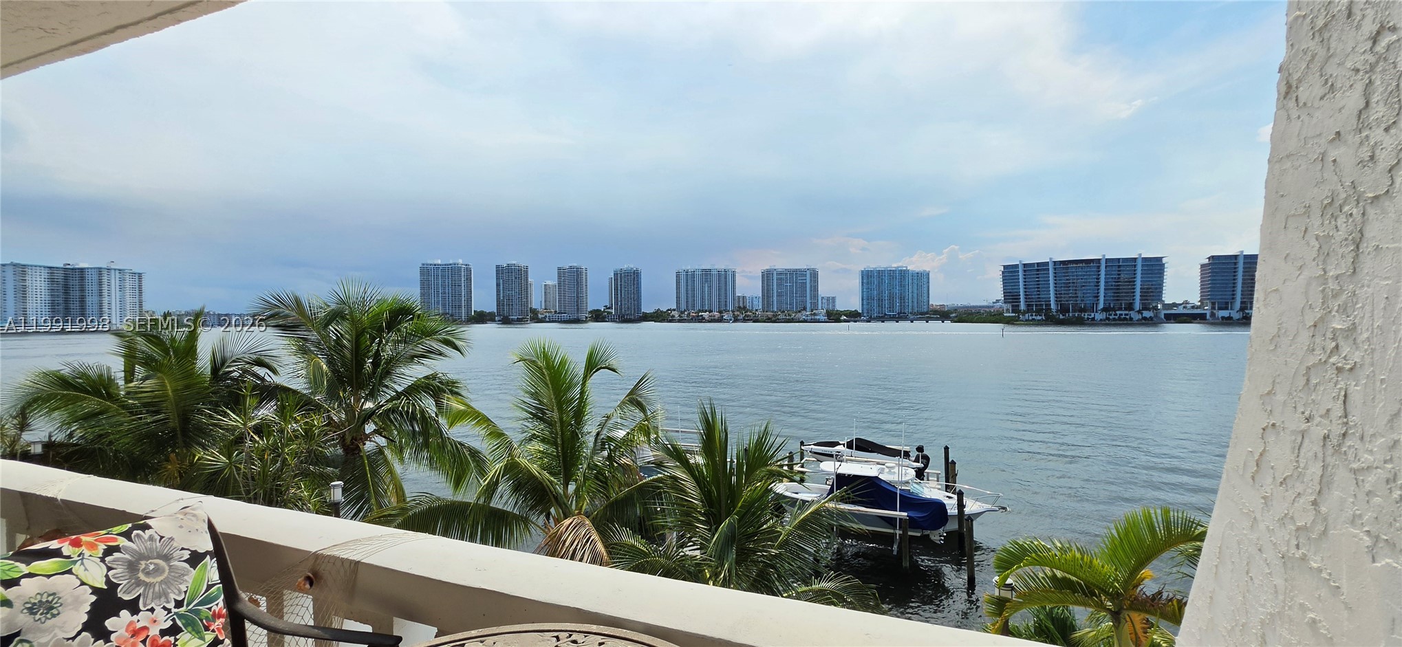 EDEN ROC CONDO - Residential