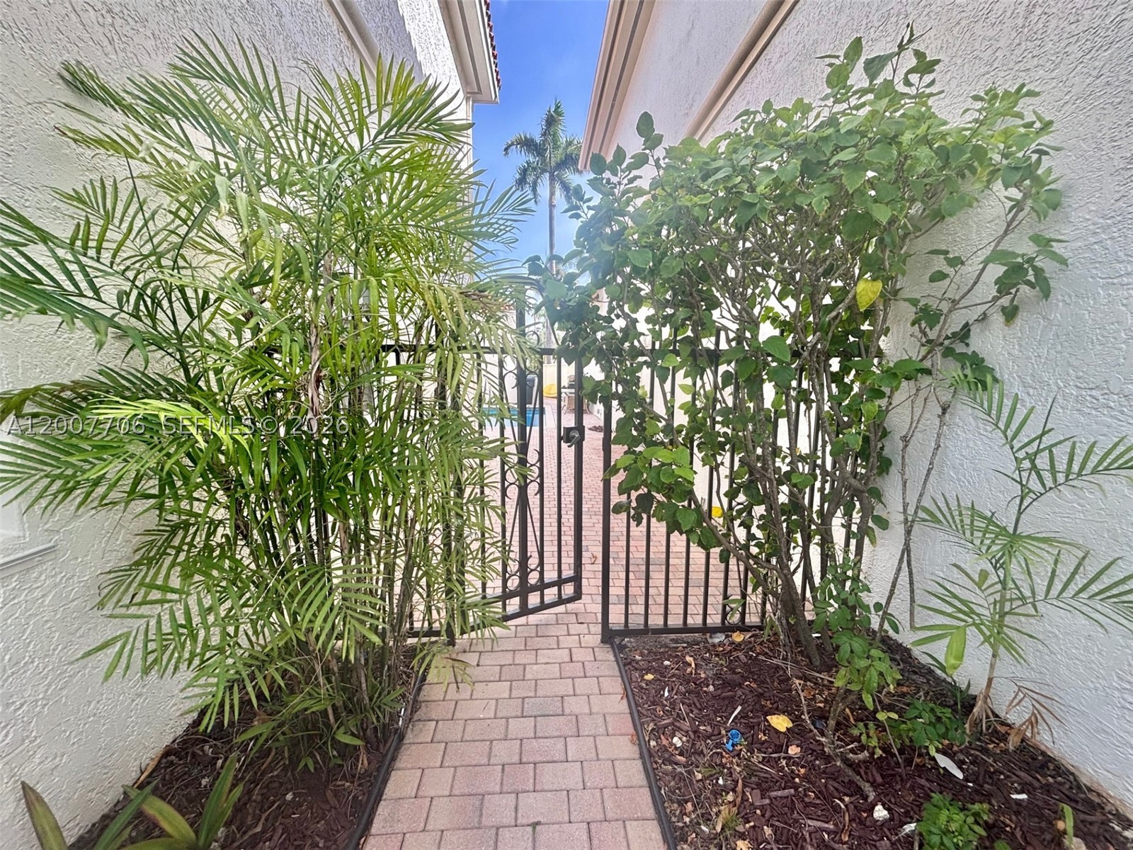 THREE ISLANDS 3RD SECTION - Residential