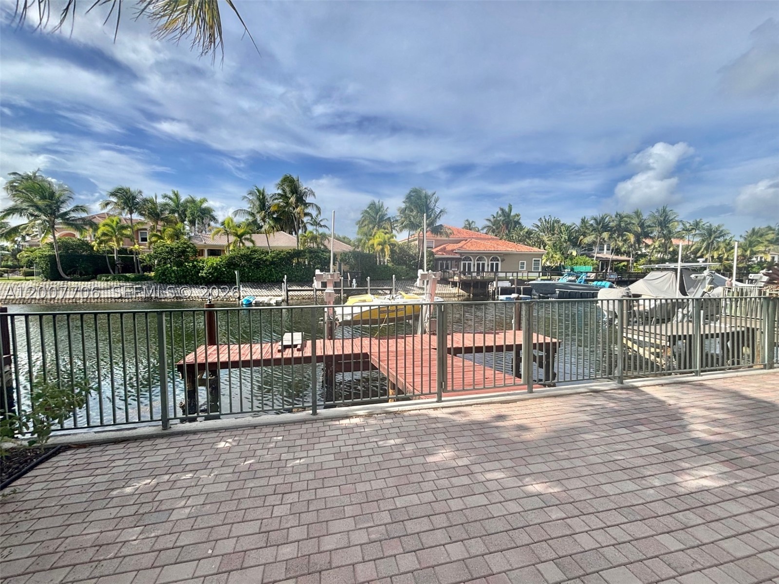 THREE ISLANDS 3RD SECTION - Residential