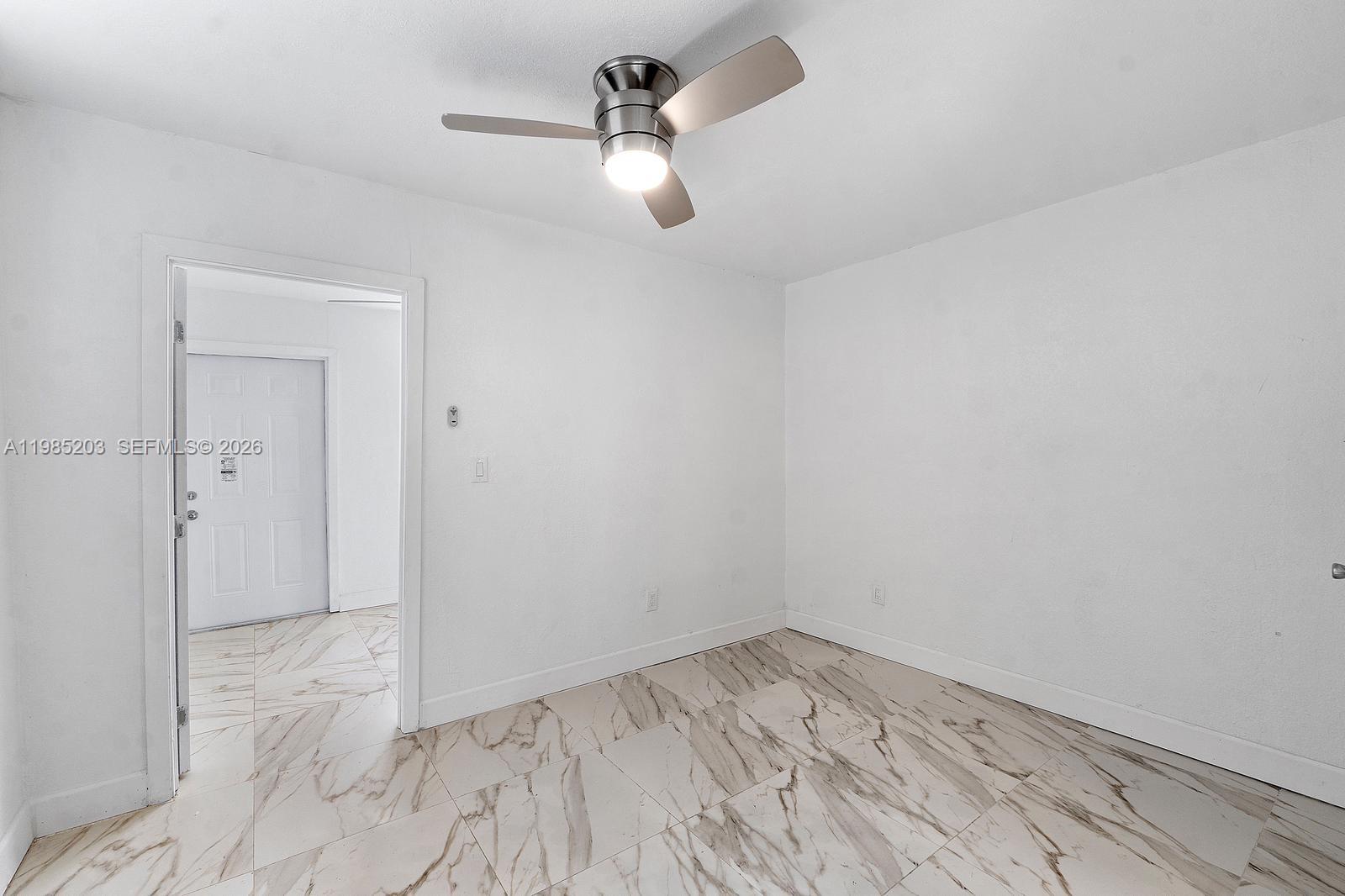 Charming and well-maintained efficiency offering a comfortable and inviting living space in a prime location. Enjoy easy access to shopping, dining, and major transportation for everyday convenience. Utilities are included, with a streamlined and quick approval process. No pets permitted.