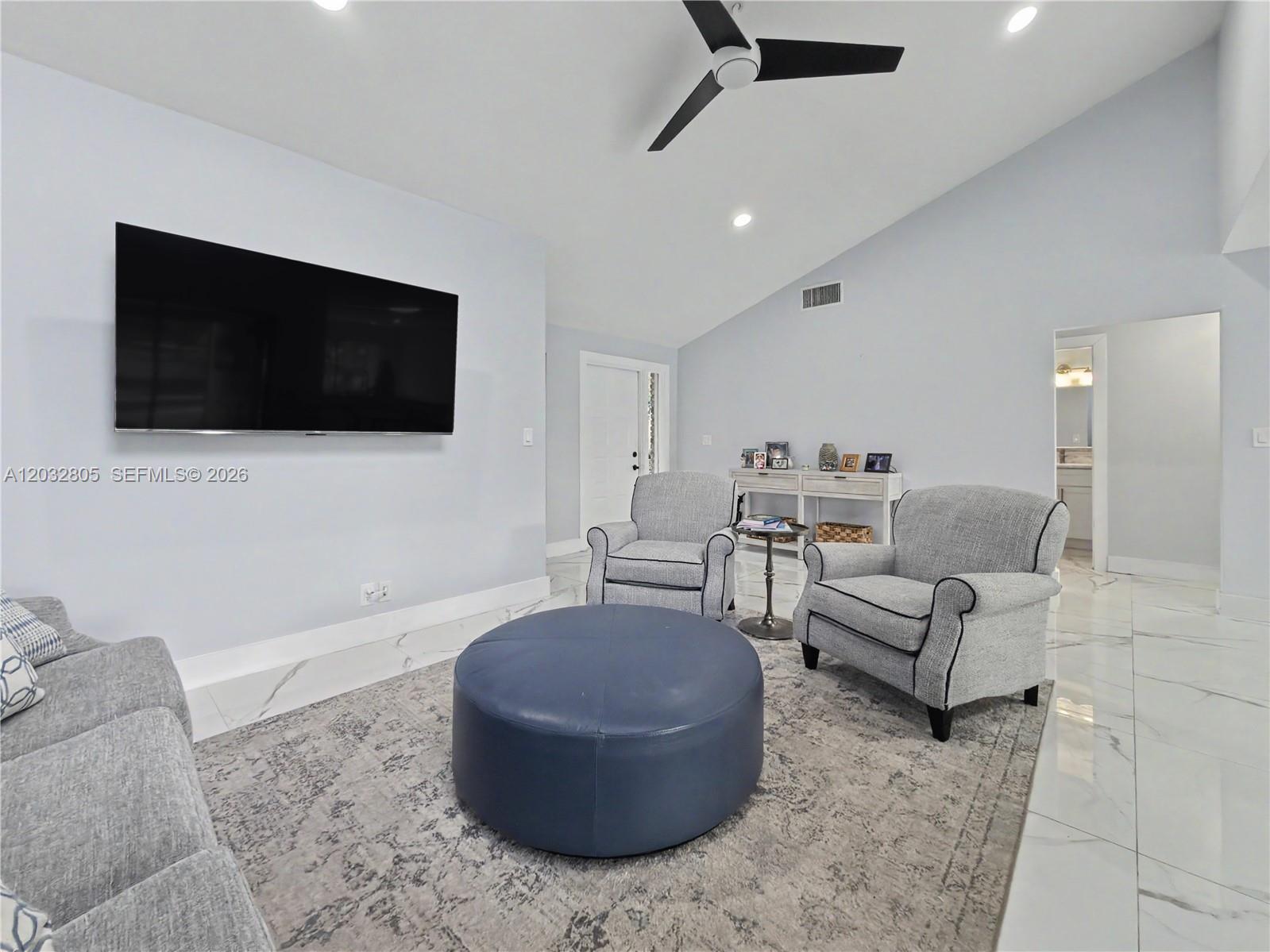 BOCA GREENS 3 - Residential