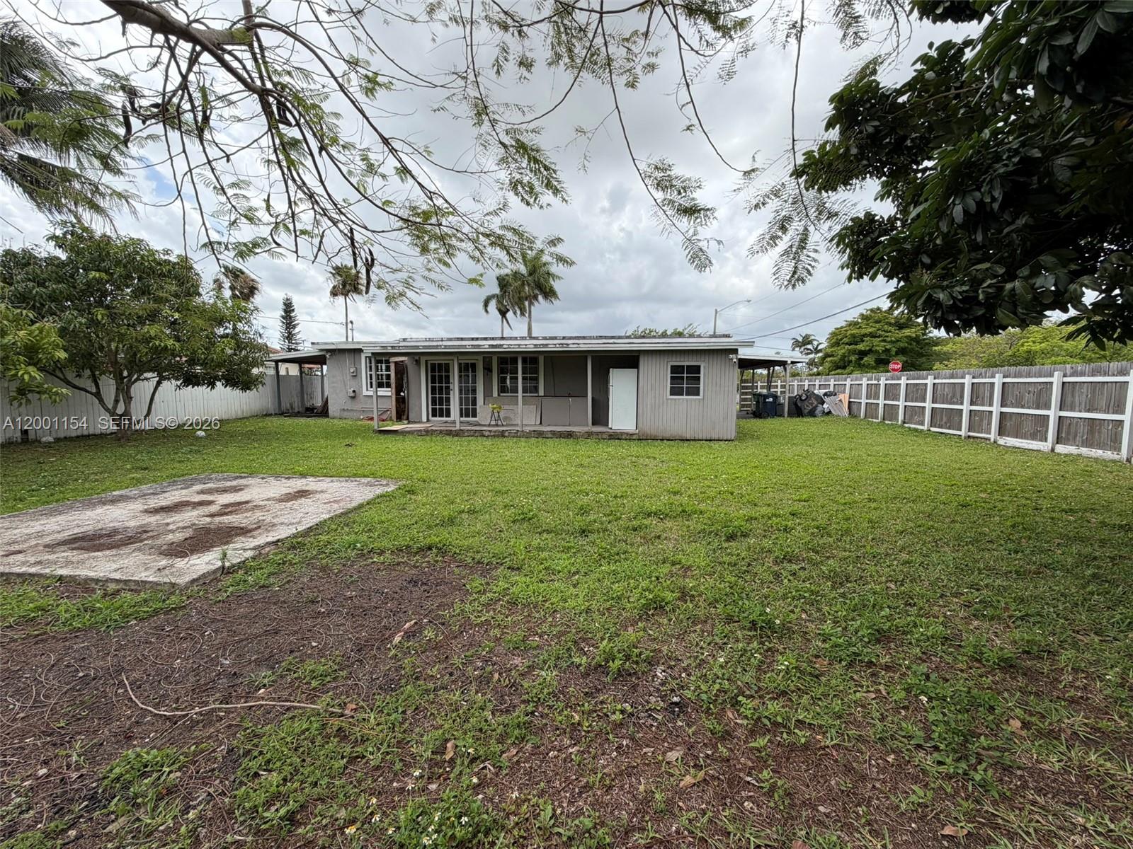 BEL-AIRE HOMES - Residential