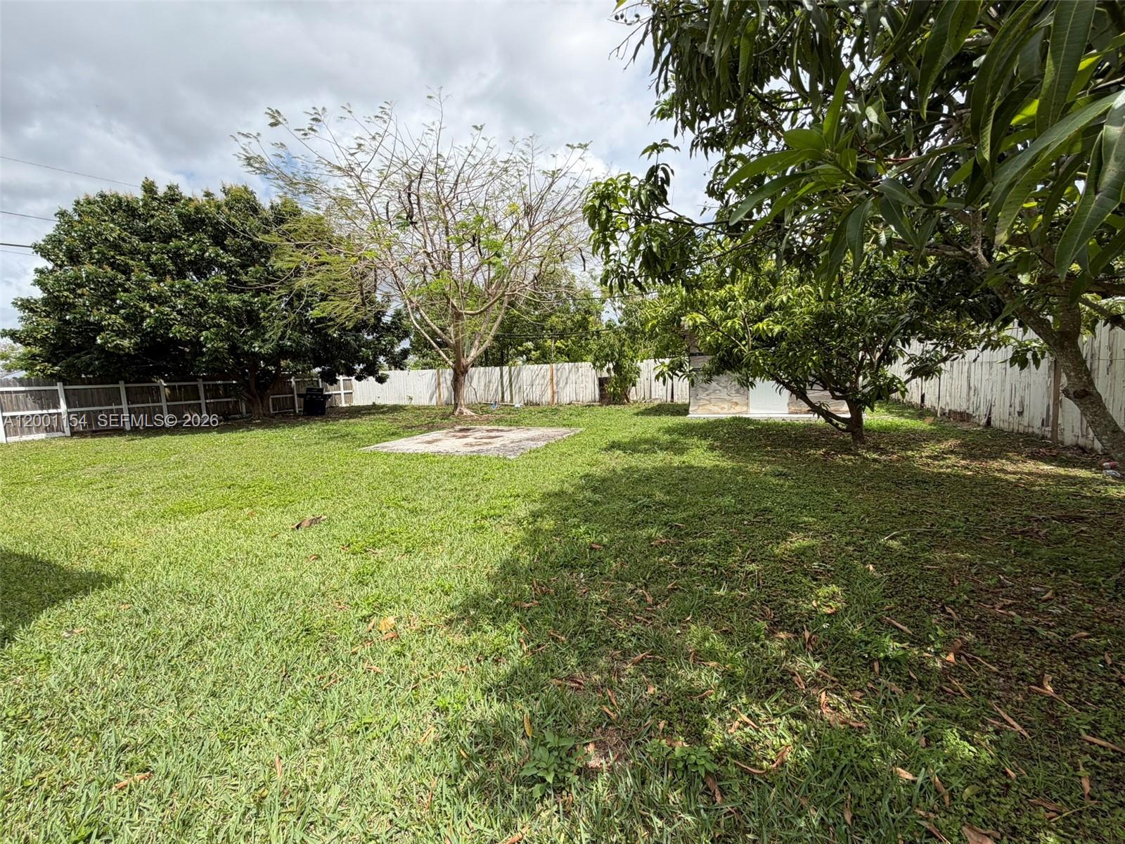 BEL-AIRE HOMES - Residential