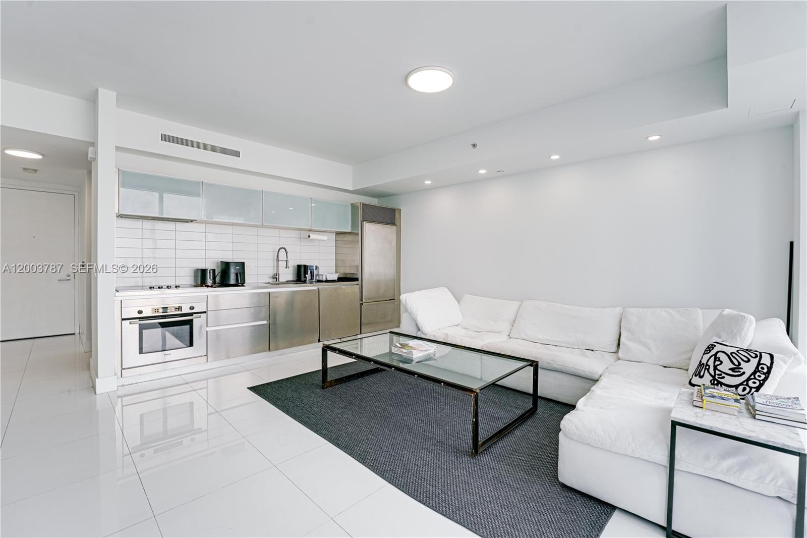 TEN MUSEUM PK RESIDENTIAL - Residential