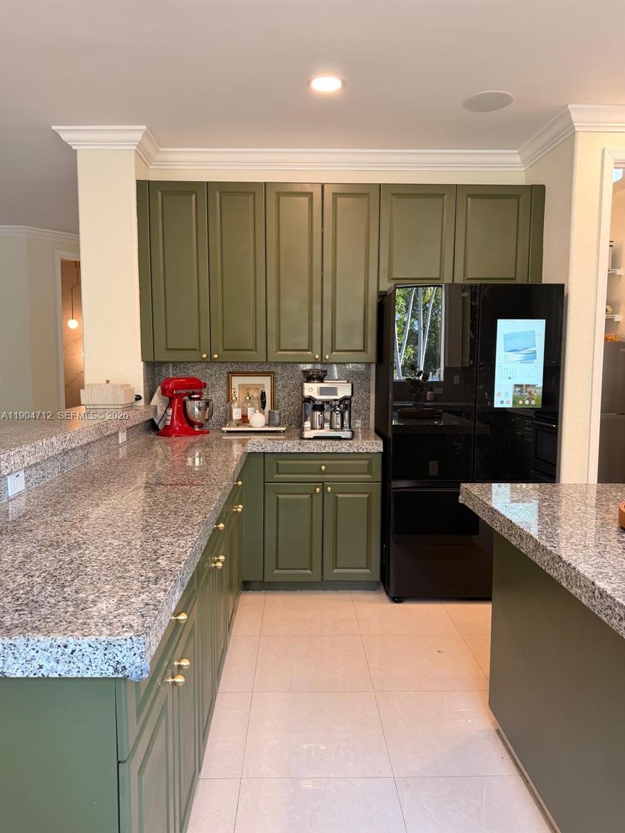 CUTLER CAY - Residential