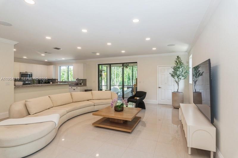 CUTLER CAY - Residential