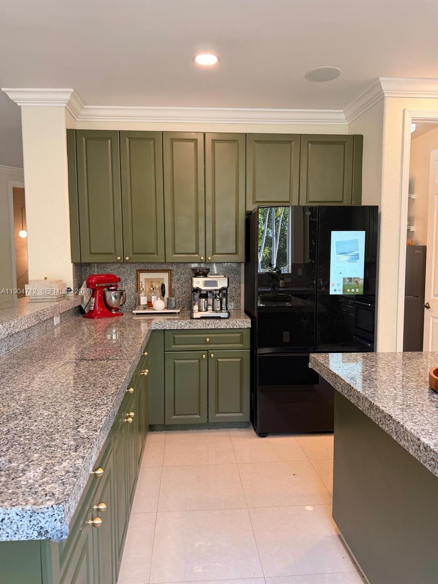 CUTLER CAY - Residential