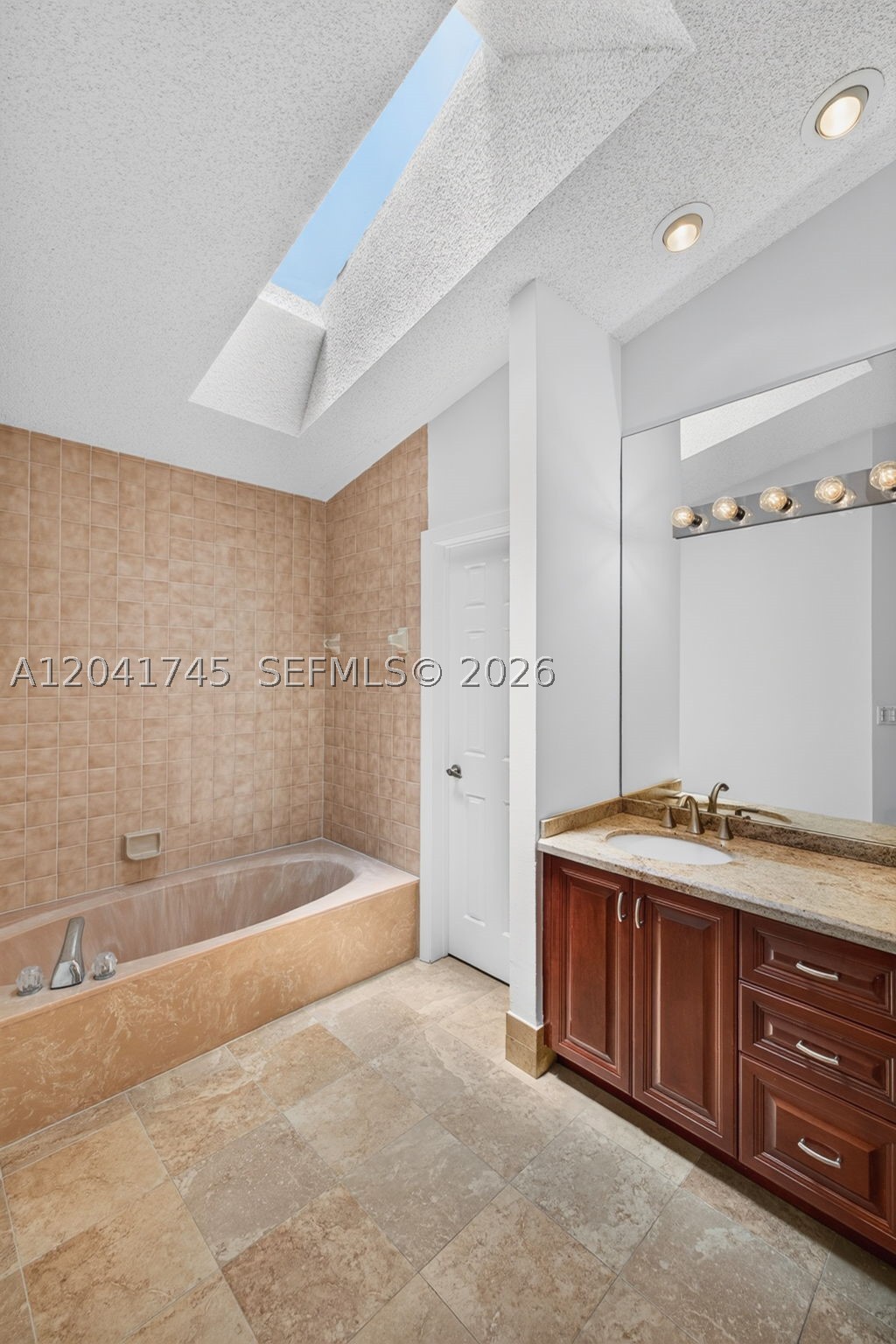 FOUNTAIN SPRING 1 - Residential