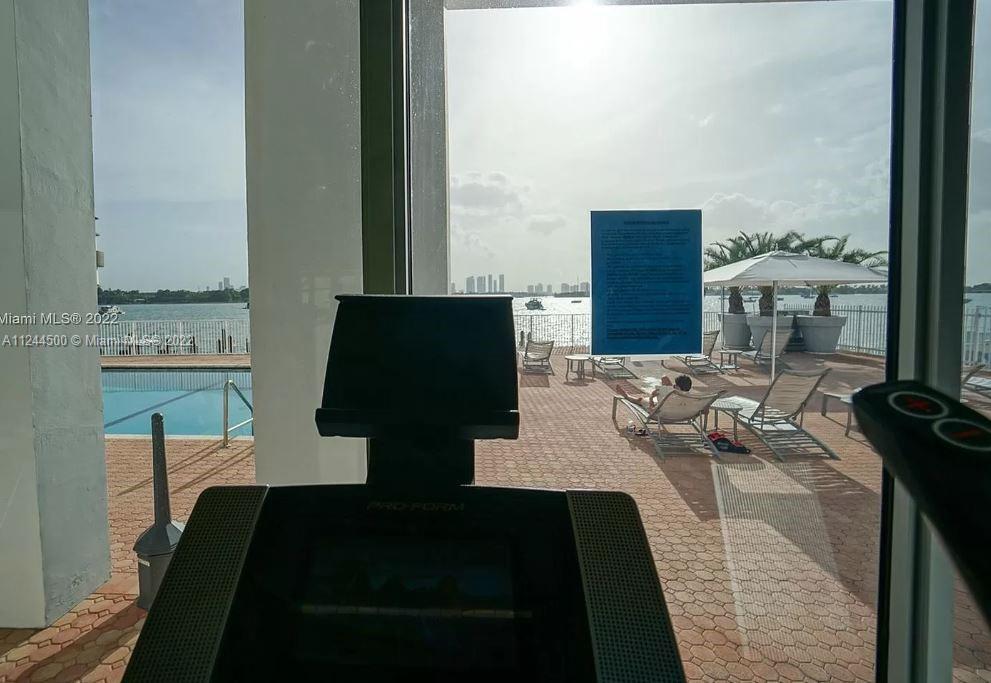 BAYVIEW TERR CONDO - Residential Lease