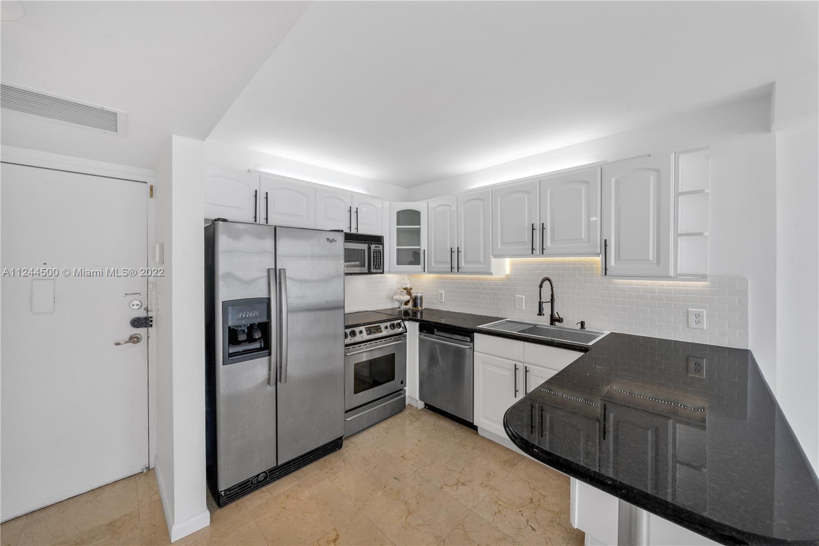BAYVIEW TERR CONDO - Residential Lease