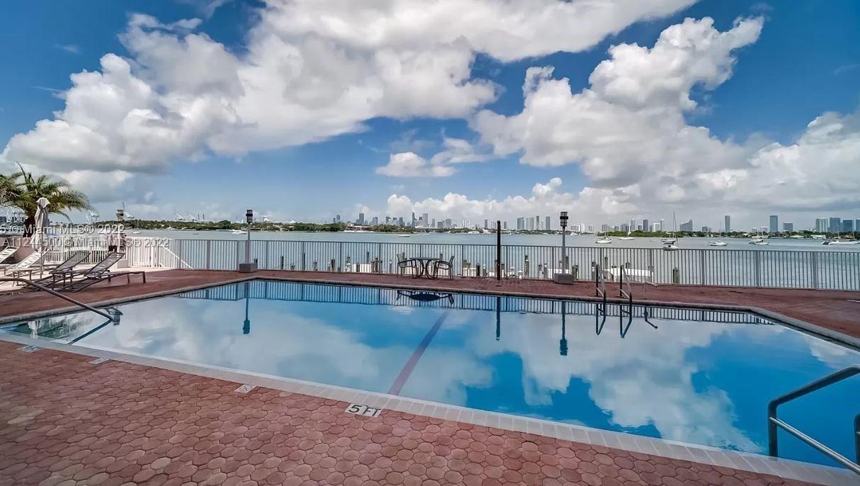 BAYVIEW TERR CONDO - Residential Lease