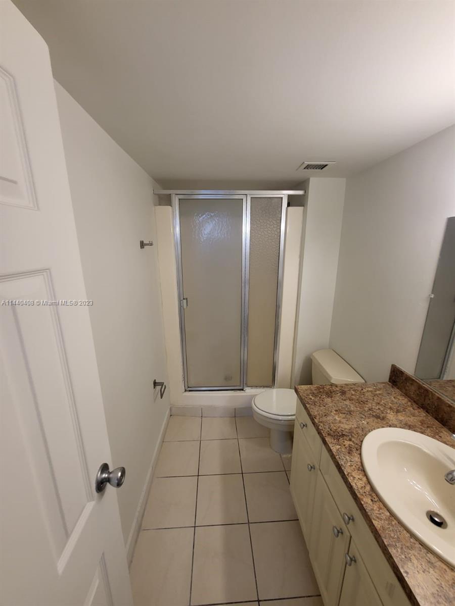 SAILBOAT CAY CONDO - Residential