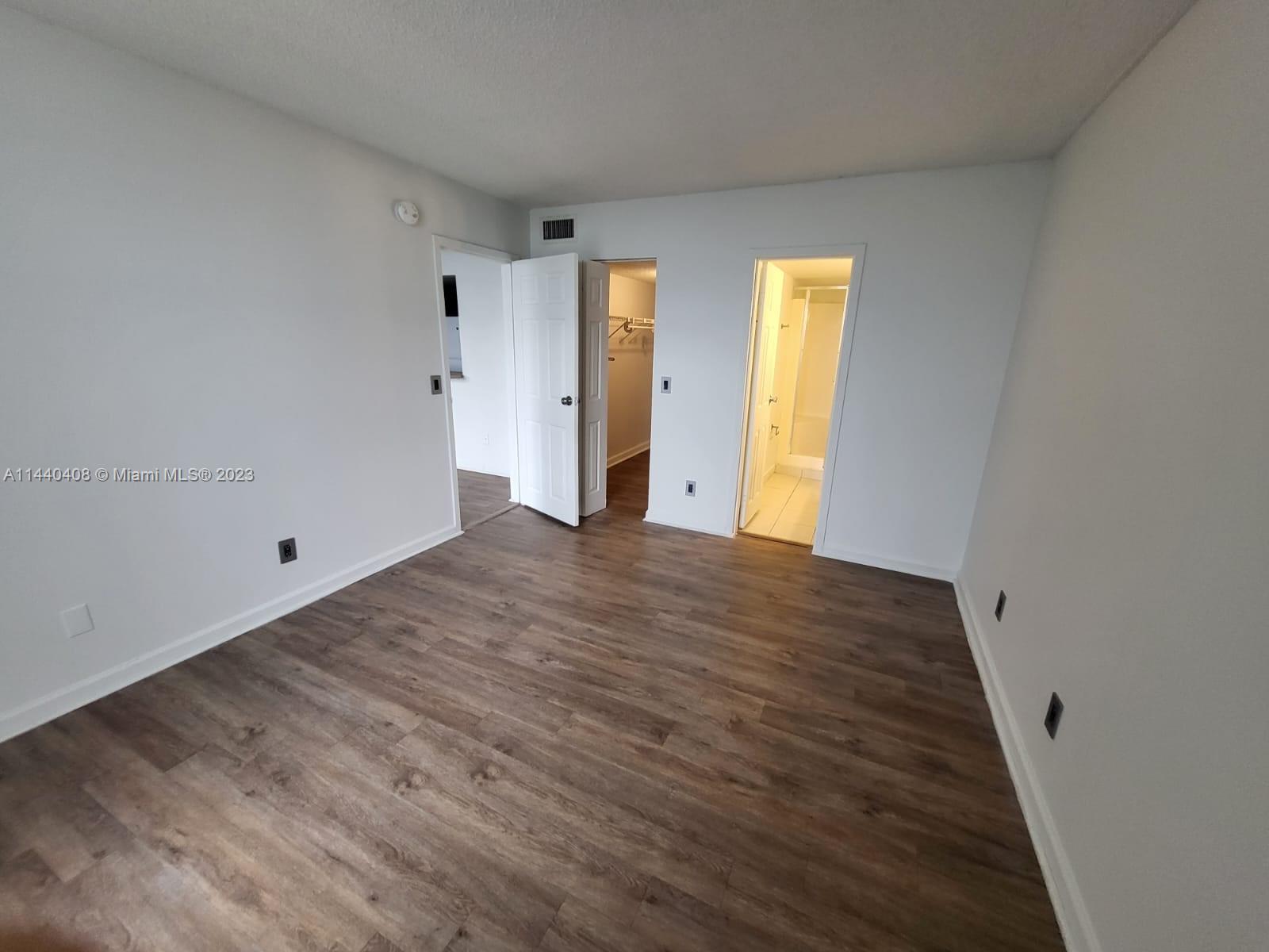 SAILBOAT CAY CONDO - Residential