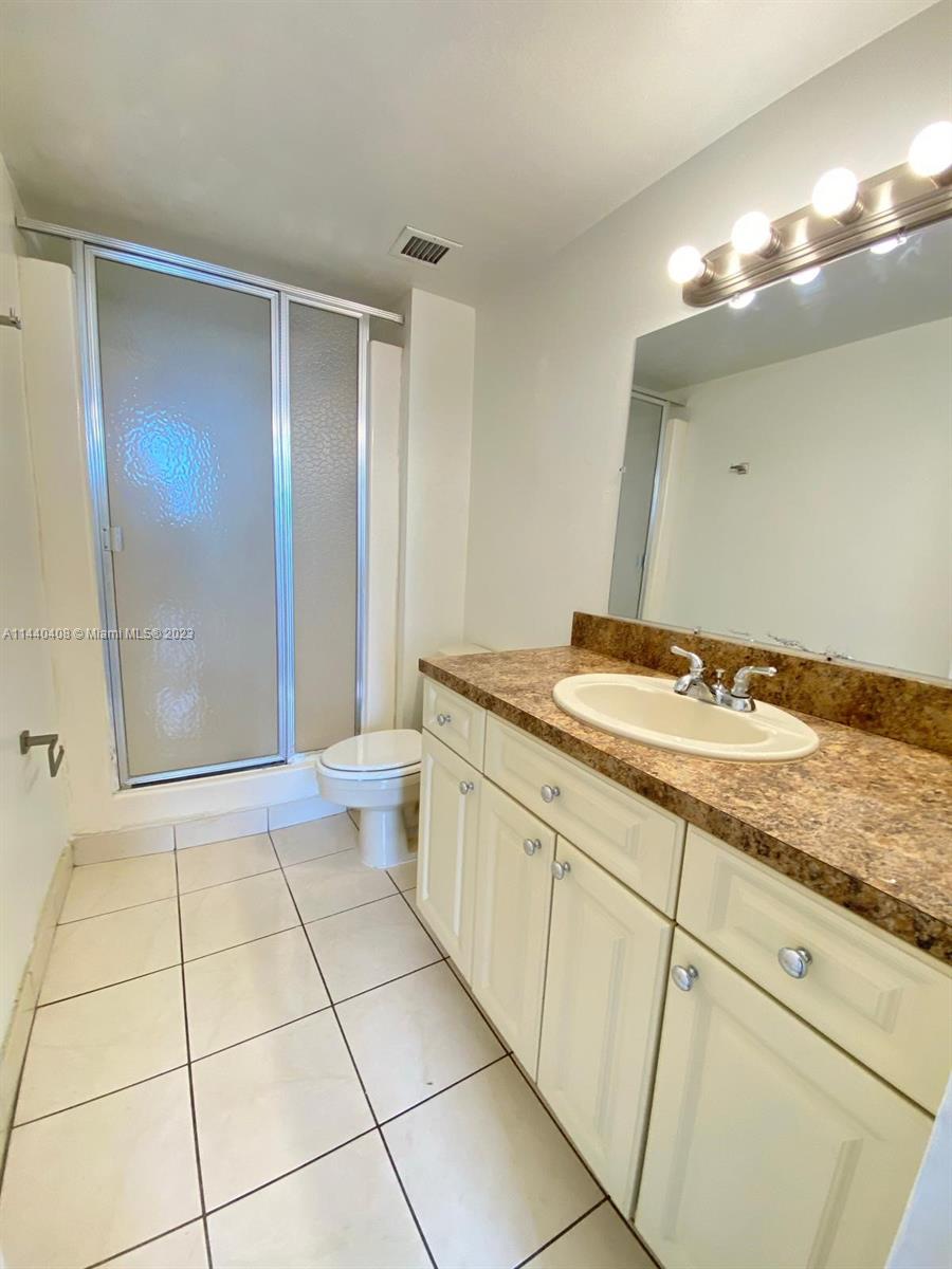 SAILBOAT CAY CONDO - Residential